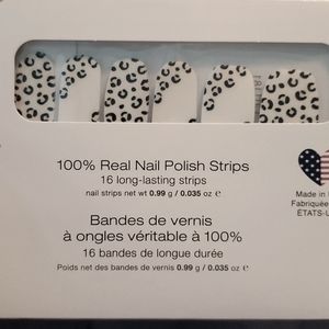 Colorstreet- Spot On💕Bundle any 4/$25 +free shipping 💕